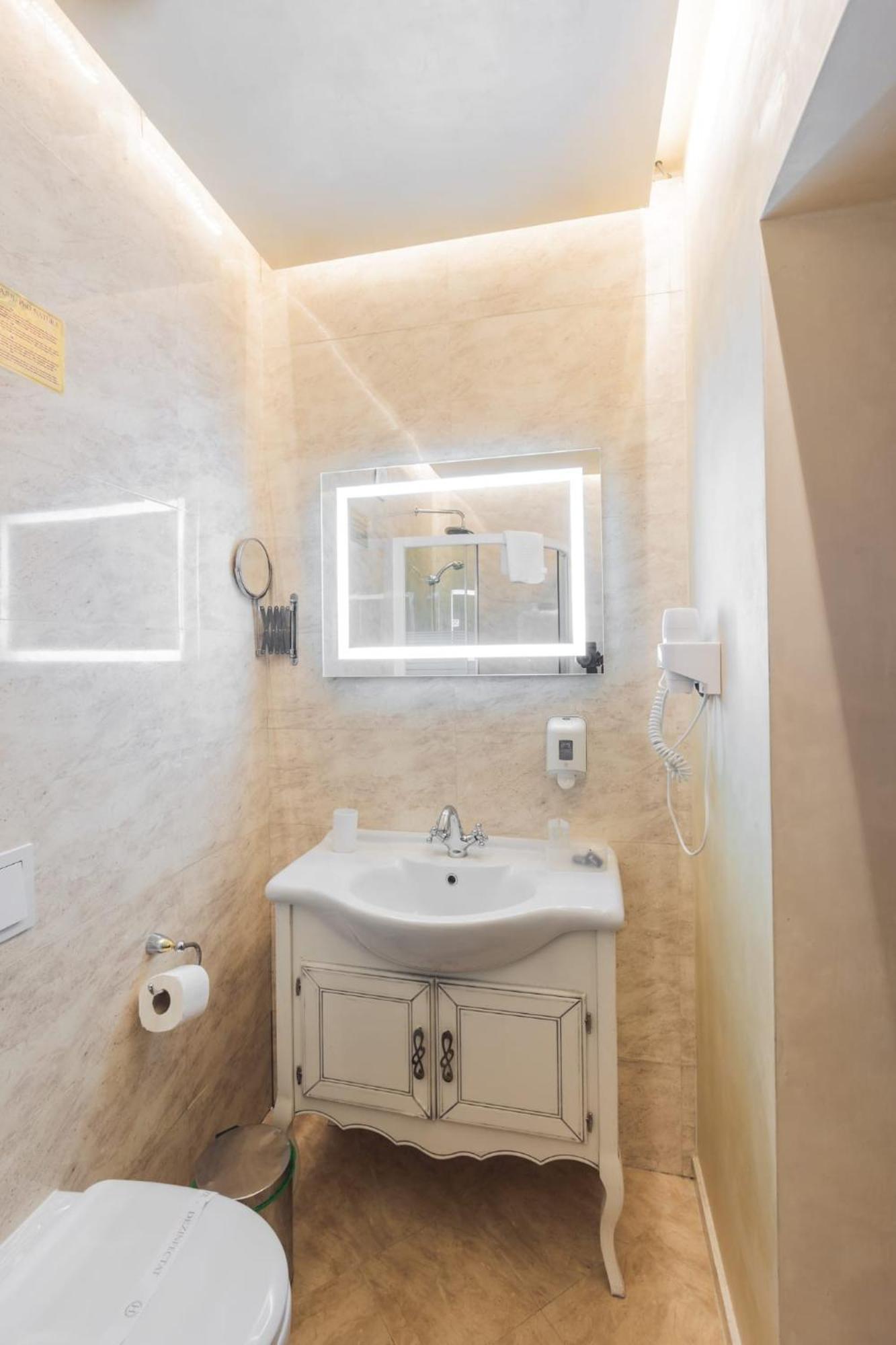 Hotel Carol - Vatra Dornei Dış mekan fotoğraf