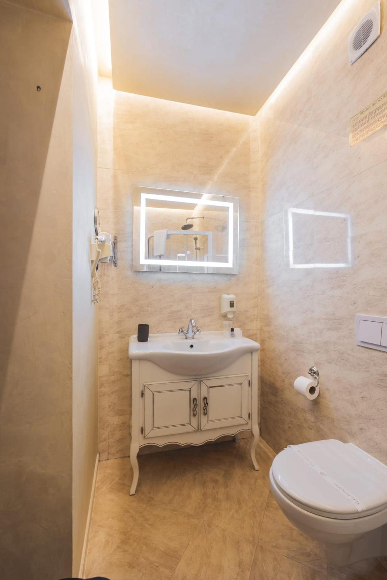 Hotel Carol - Vatra Dornei Dış mekan fotoğraf