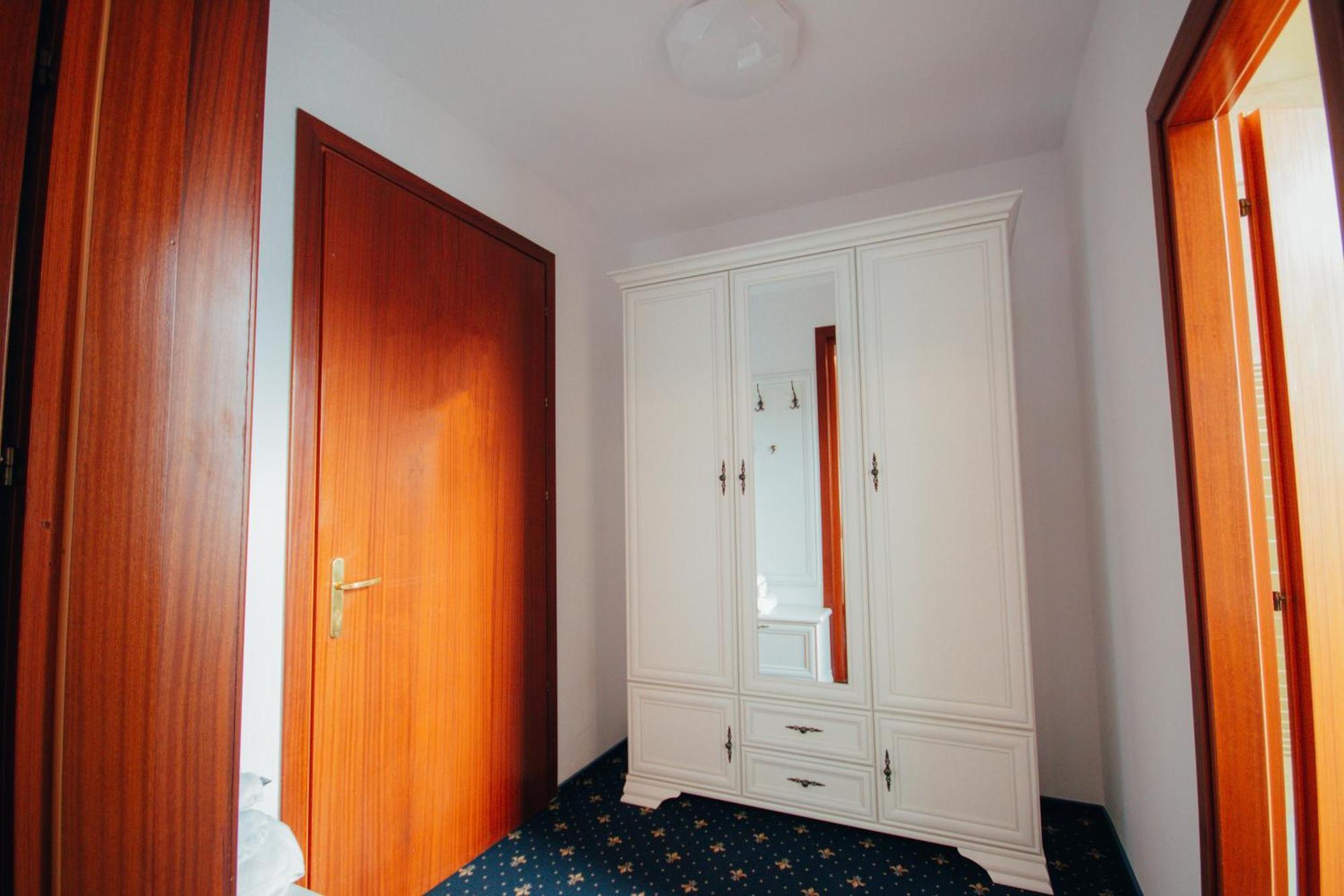 Hotel Carol - Vatra Dornei Dış mekan fotoğraf
