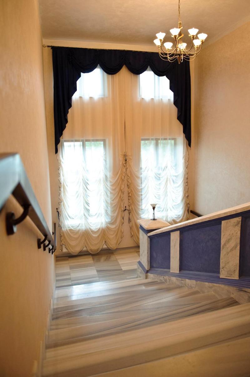 Hotel Carol - Vatra Dornei Dış mekan fotoğraf
