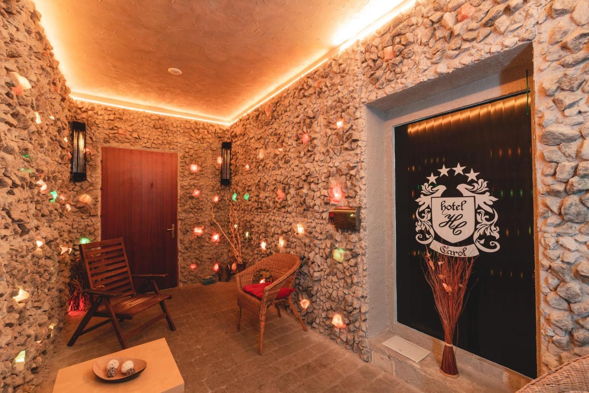 Hotel Carol - Vatra Dornei Dış mekan fotoğraf